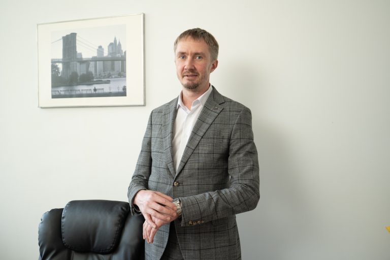 Гулин Дмитрий Алексеевич, Директор